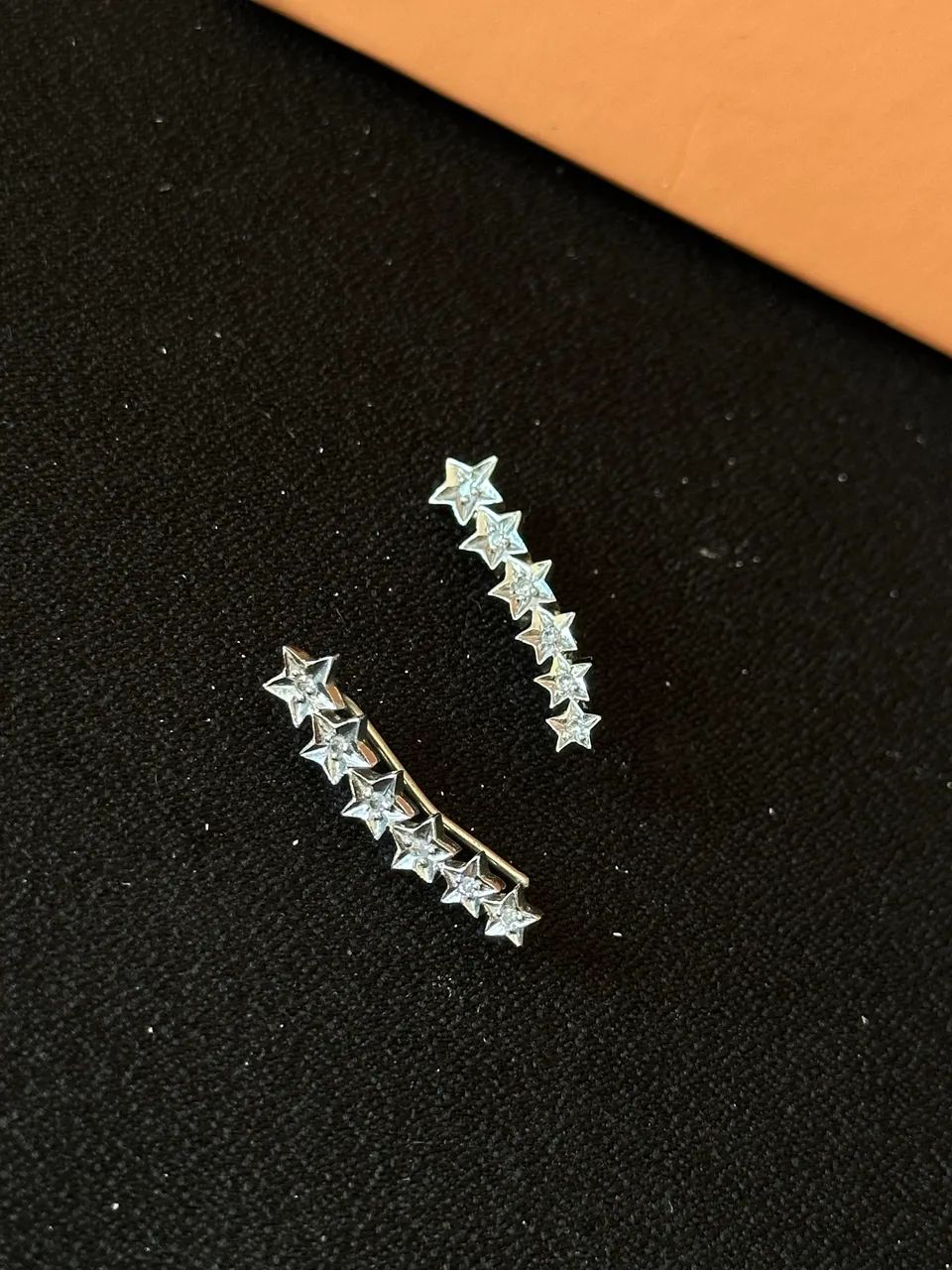 Brincos Ear Cuff Ouro branco diamantes  - Foto 2