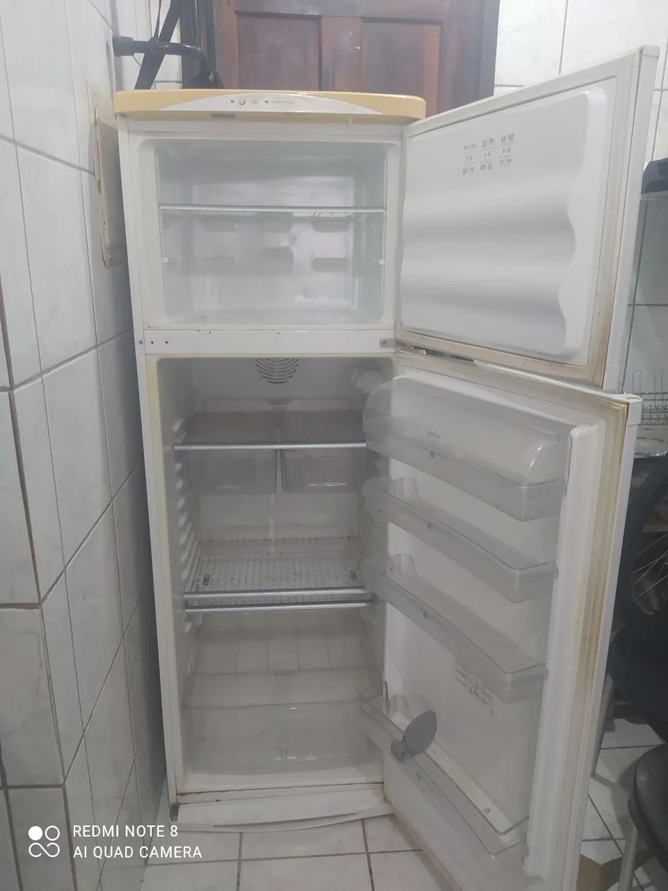 Vendo geladeira Bosch  - Foto 3