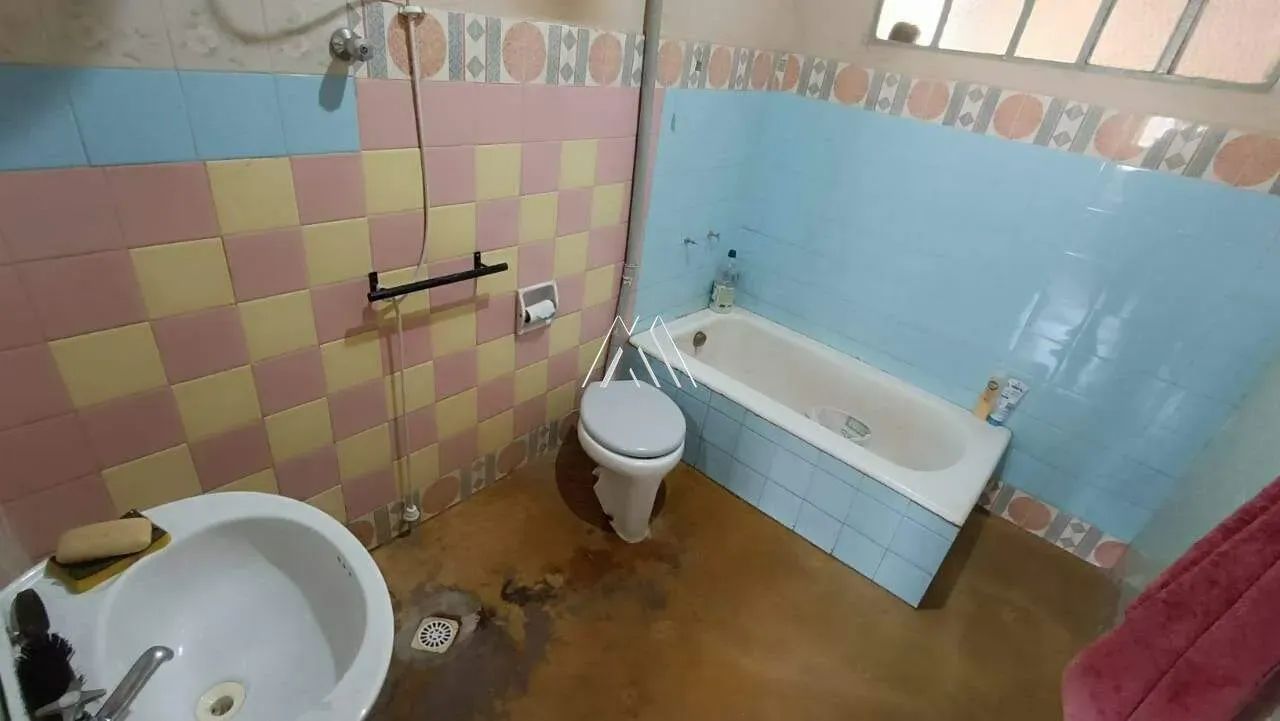Vendo casa em Itaúna em excelente localização! - Foto 3