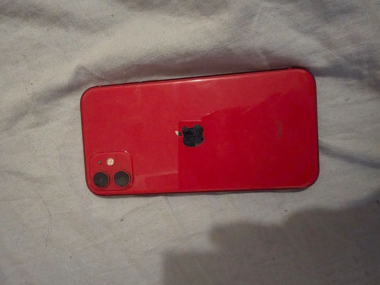 iPhone 11 Apple (PRODUCT)RED 64GB com caixa original. - Celulares