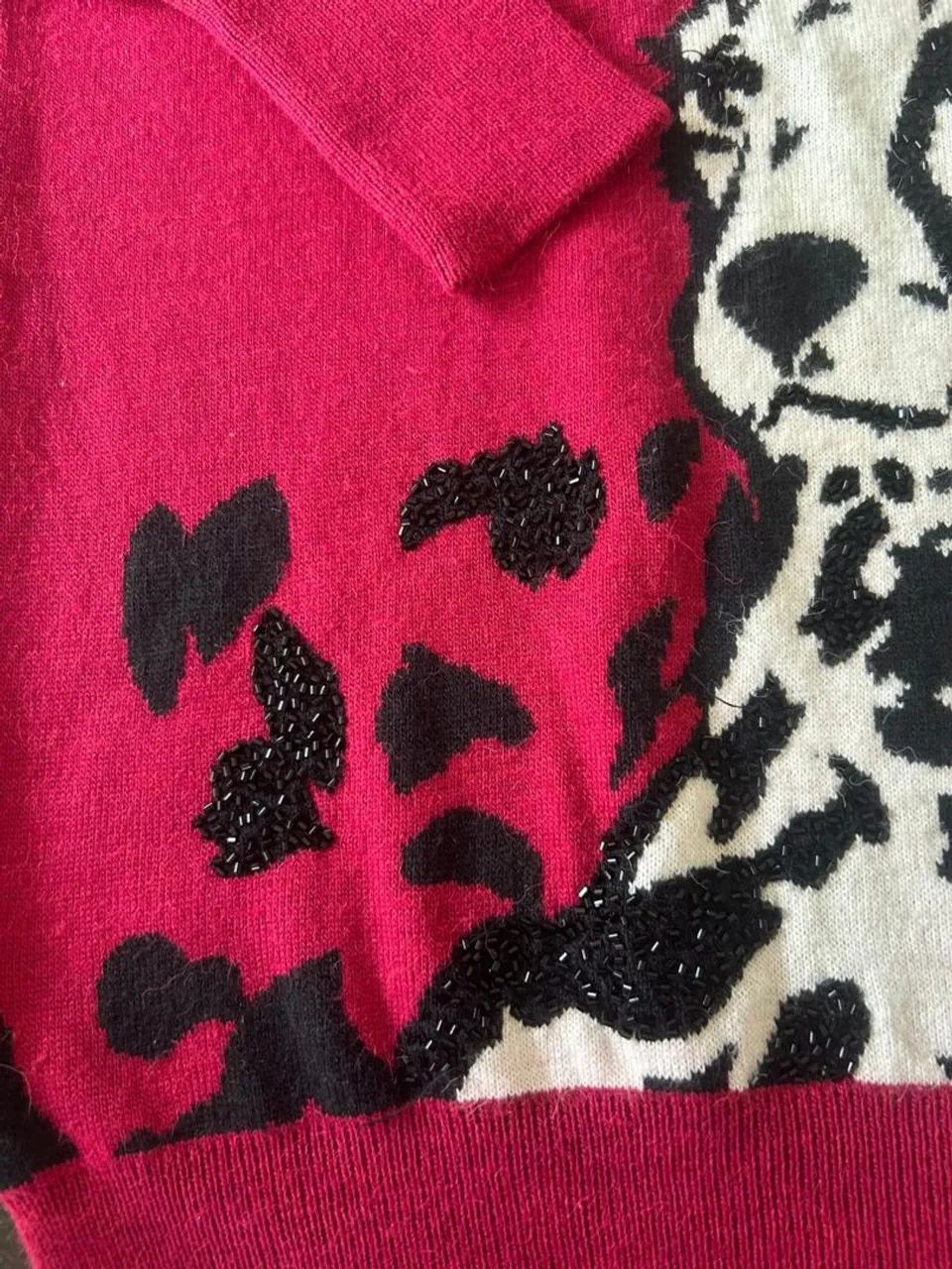 Blusa de lã, marca ANIMALE,, desenho e detalhes em brilho,  NOVA, moderna e sofisticada - Foto 2