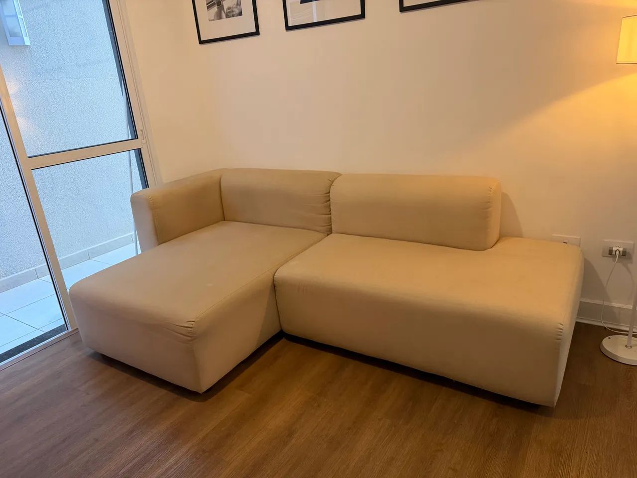 Sofá 4 lugares bege modulado 