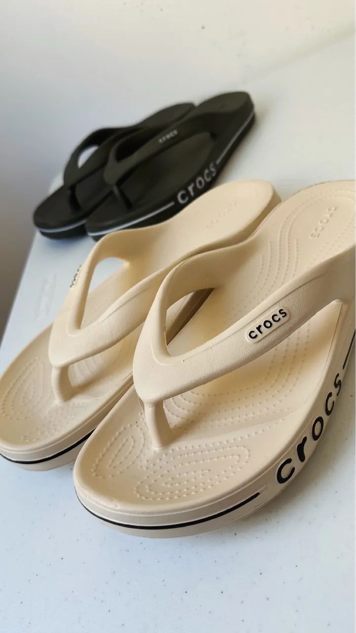 CHINELA CROCS IMPORTADA - Foto 2