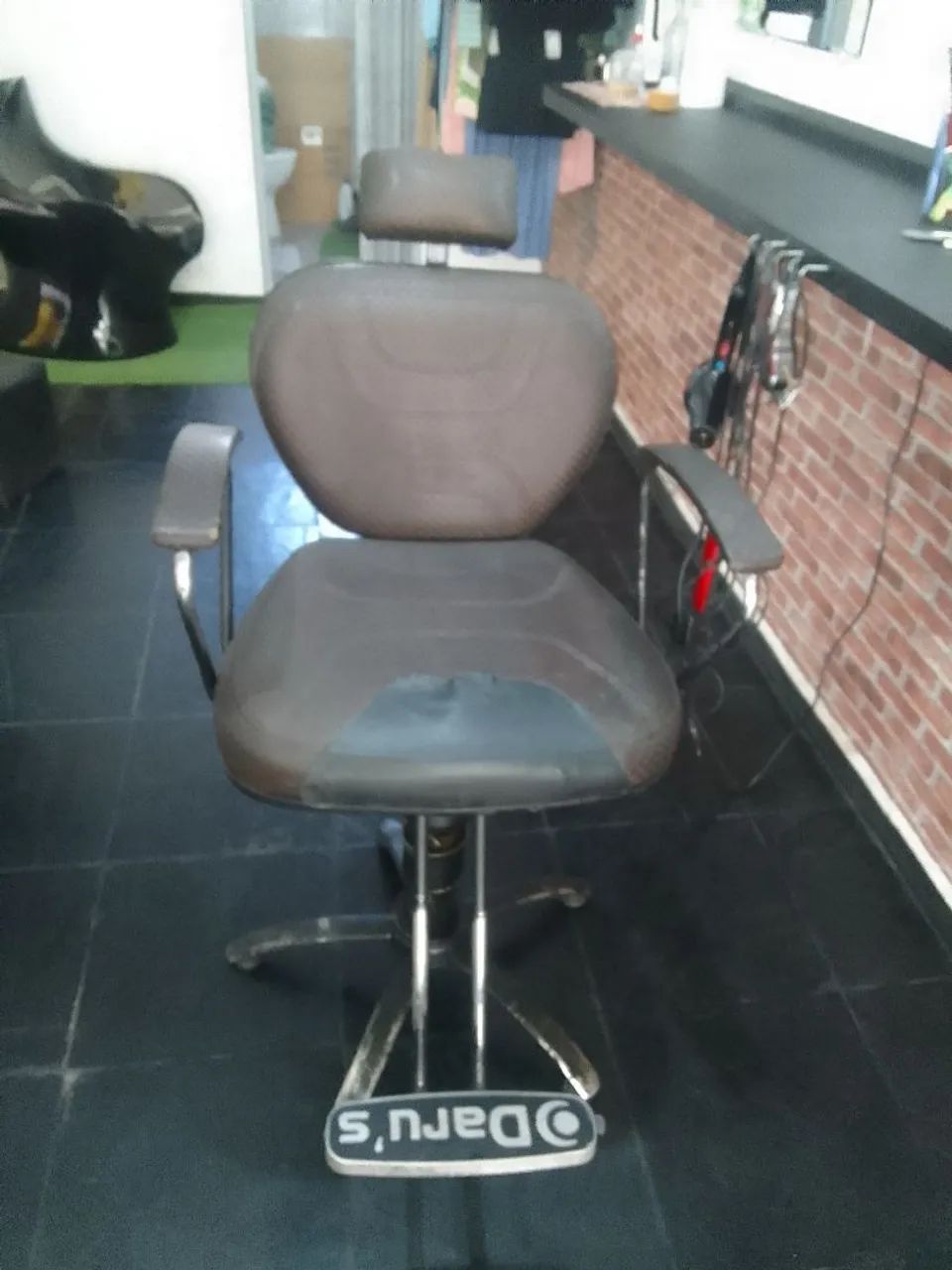 Cadeira de barbearia , marca Daru's