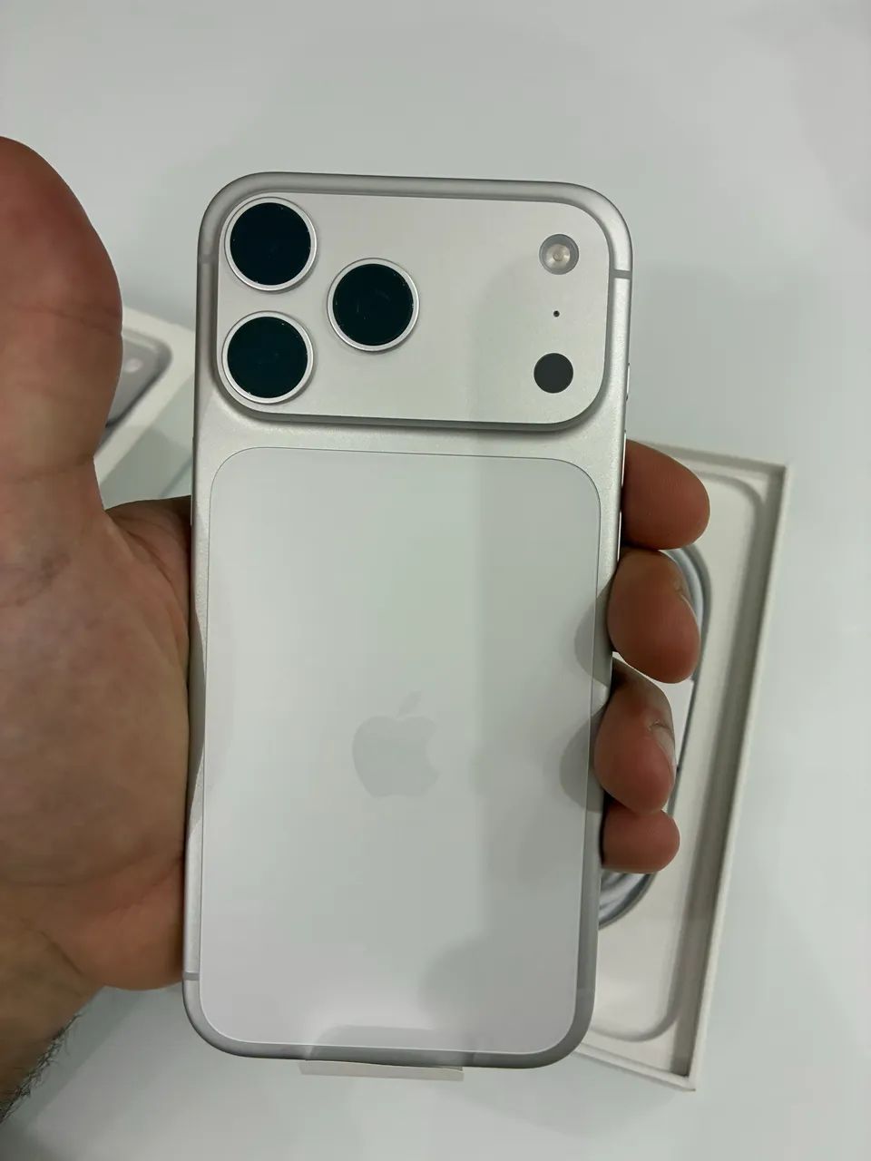 iPhone 17 pro max Lacrado (Novo) - Foto 2