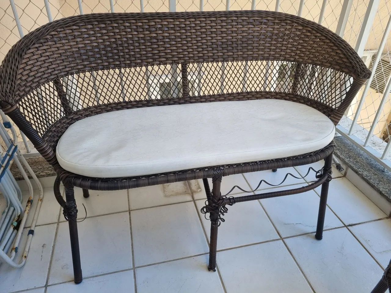 Conjunto de mesa em rattan - Foto 4