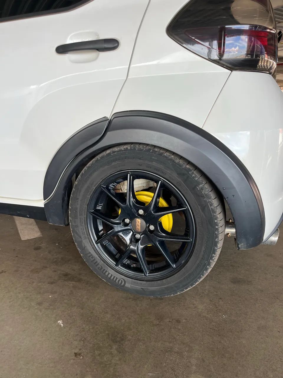 RODAS ARO 15 COM PNEUS 195 55 R15. - Foto 4
