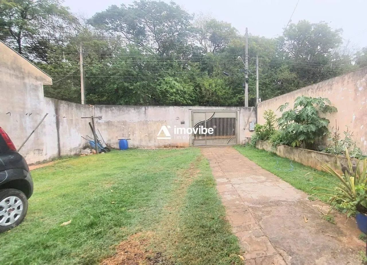 Casa Térrea com 2 Quartos e Suíte, sendo uma suíte, com 100m² Construídos, Excelente local - Foto 5
