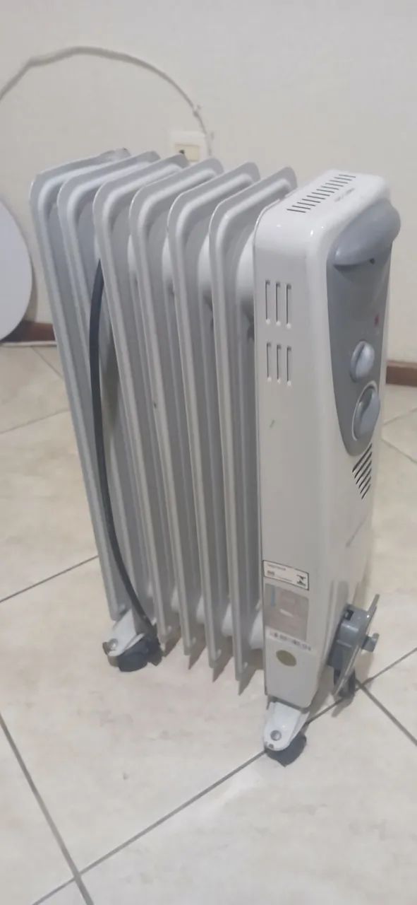 Aquecedor a óleo 127v.