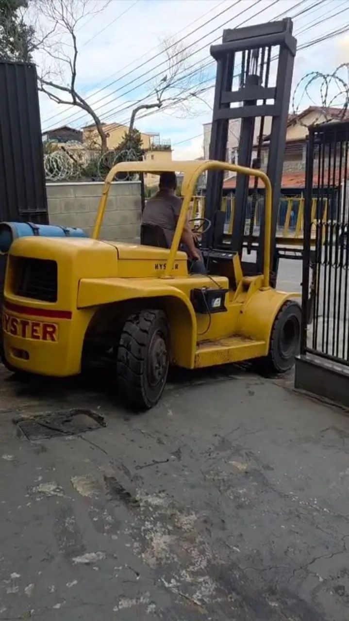 EMPILHADEIRA HYSTER 7 TON. 150J