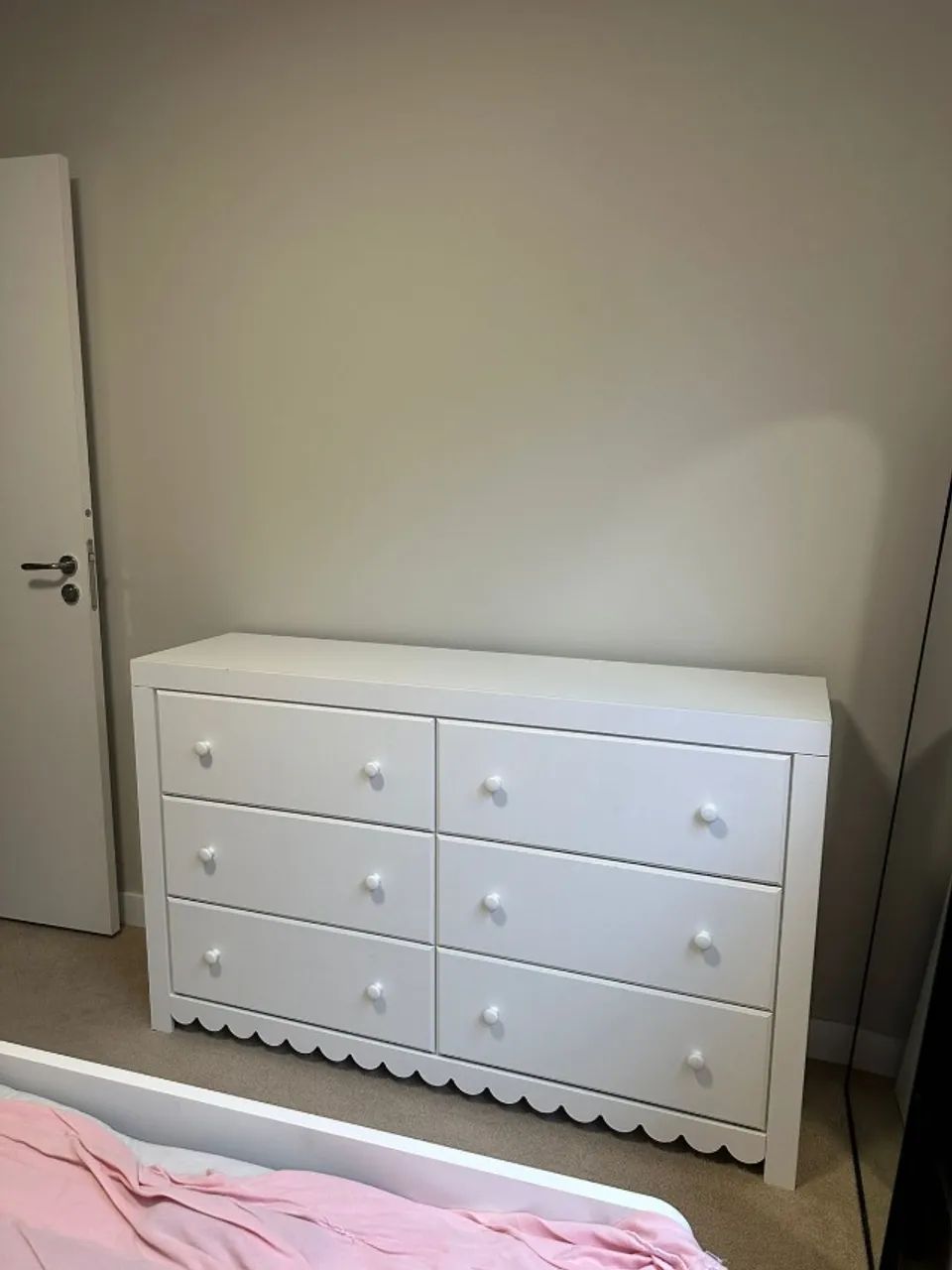 Cômoda branca com 6 gavetas - Foto 2