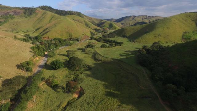 Pasto ao lado da RJ 153 Km 30,5 Volta Redonda - Foto 2