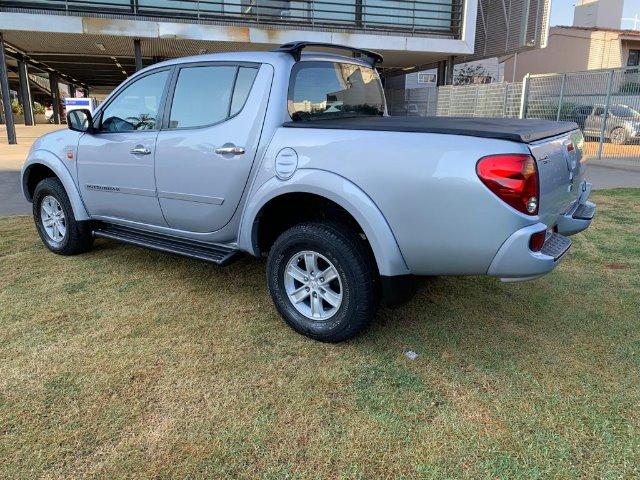 Mitsubishi L200 Triton 3.2 HPE 4X4 Aut 2010/2010 - Foto 6