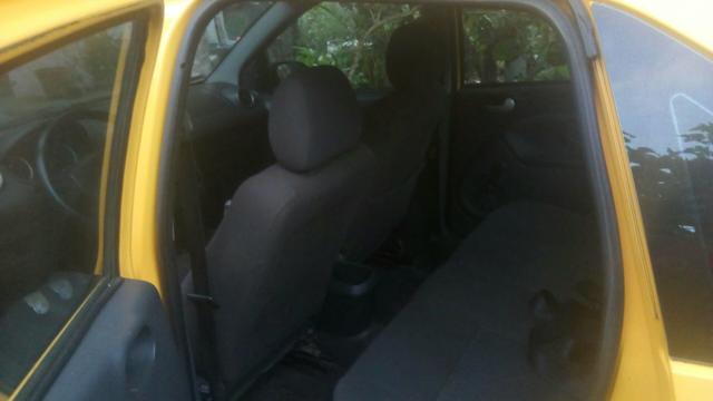 Fiesta sedan 1.6 Zetec Rocam 7.000 - Foto 4