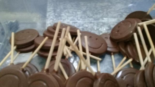 Pirulito de chocolate pra festa apartir de 1 real pão de mel mini trufas - Foto 2