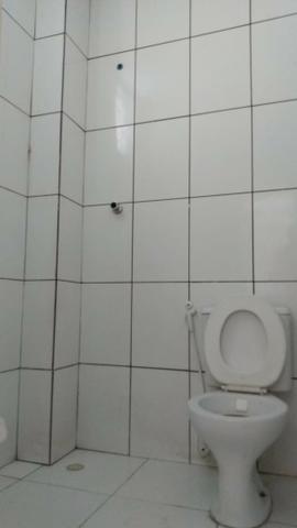 Apartamento com ótima localização na Maraponga, água e iptu incluso, 1 vaga garagem - Foto 5
