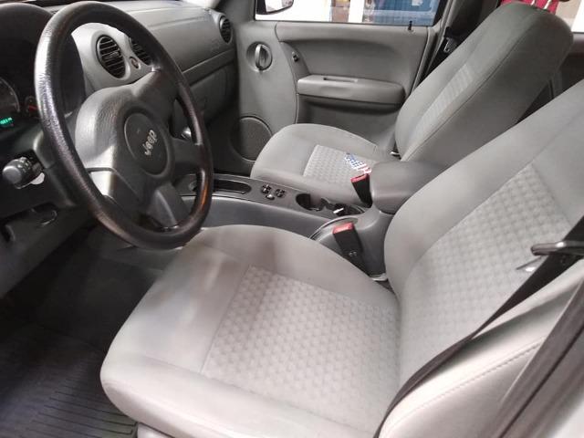 Jeep Cherokee - Foto 5