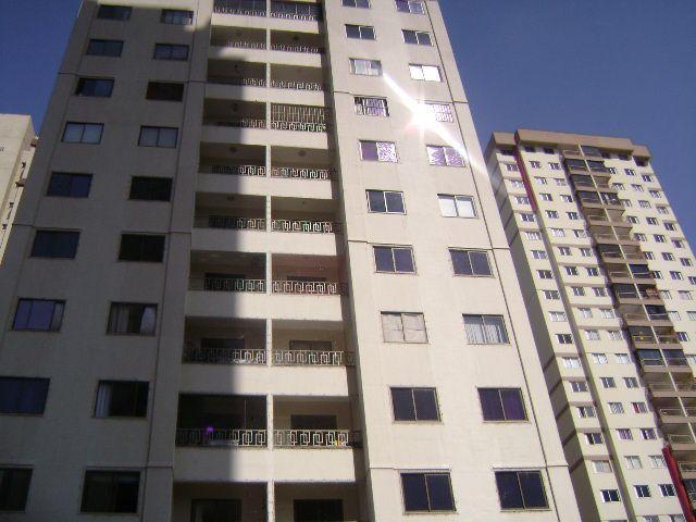 Apartamento, edifício royal garden no setor bueno