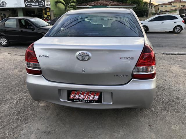 Etios sedan xls automático 2017 - Foto 6