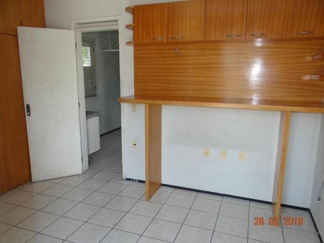 CA1841 Vendo ou Alugo, casa duplex com 5 quartos, 8 vagas de garagem, Cambeba - Foto 11