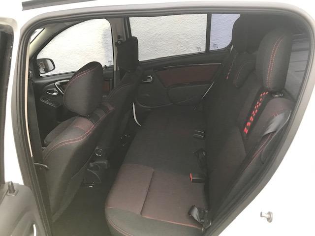 Sandero - Foto 9