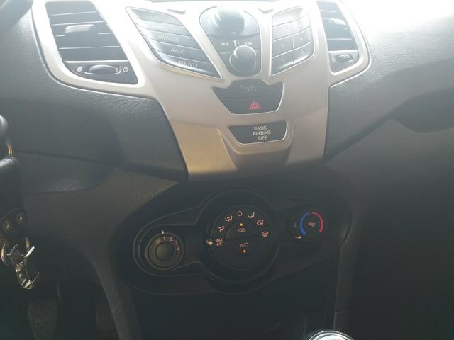 New fiesta 1.6 sedan 2011/2011 com 7 airbargs - Foto 11
