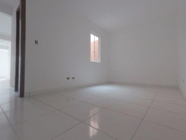 Linda casa com dois quartos e documentação inclusa, preparação para ático - Foto 14