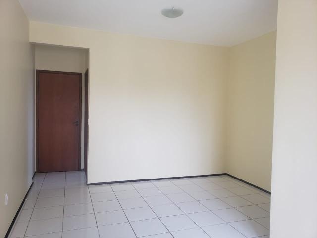Edifício Alphaville - 3 quartos - próximo a Av. São João - Londrina - PR - Foto 2