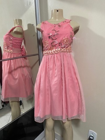 Vestido social. Veste até 14 anos