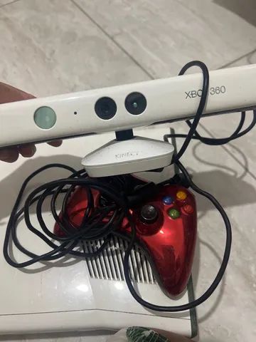 Xbox 360 bloqueado + kinect + 12 jogos + 2 controles em Praia