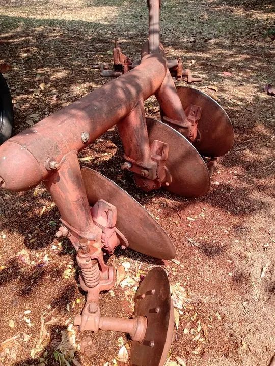 Arado tombador para trator  - Foto 3