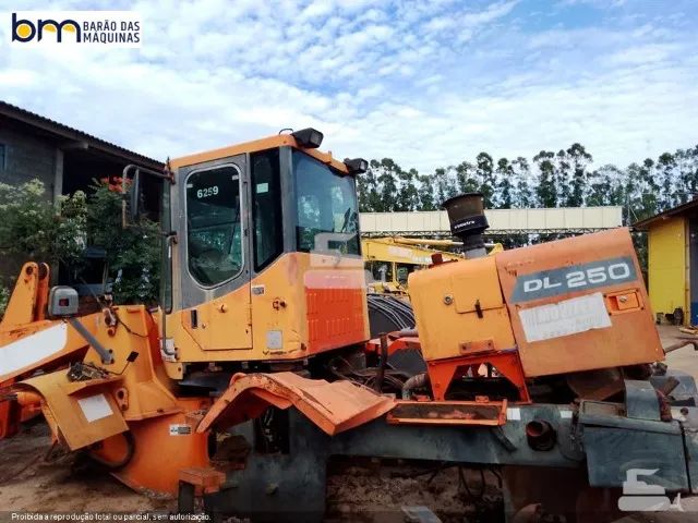 Peças e partes da pá carregadeira Doosan DL250 - Foto 3
