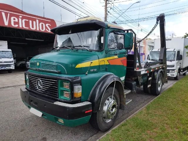 Mercedes Benz 1513 Reduzido 1977 + Implemento Poliguindaste - Foto 2