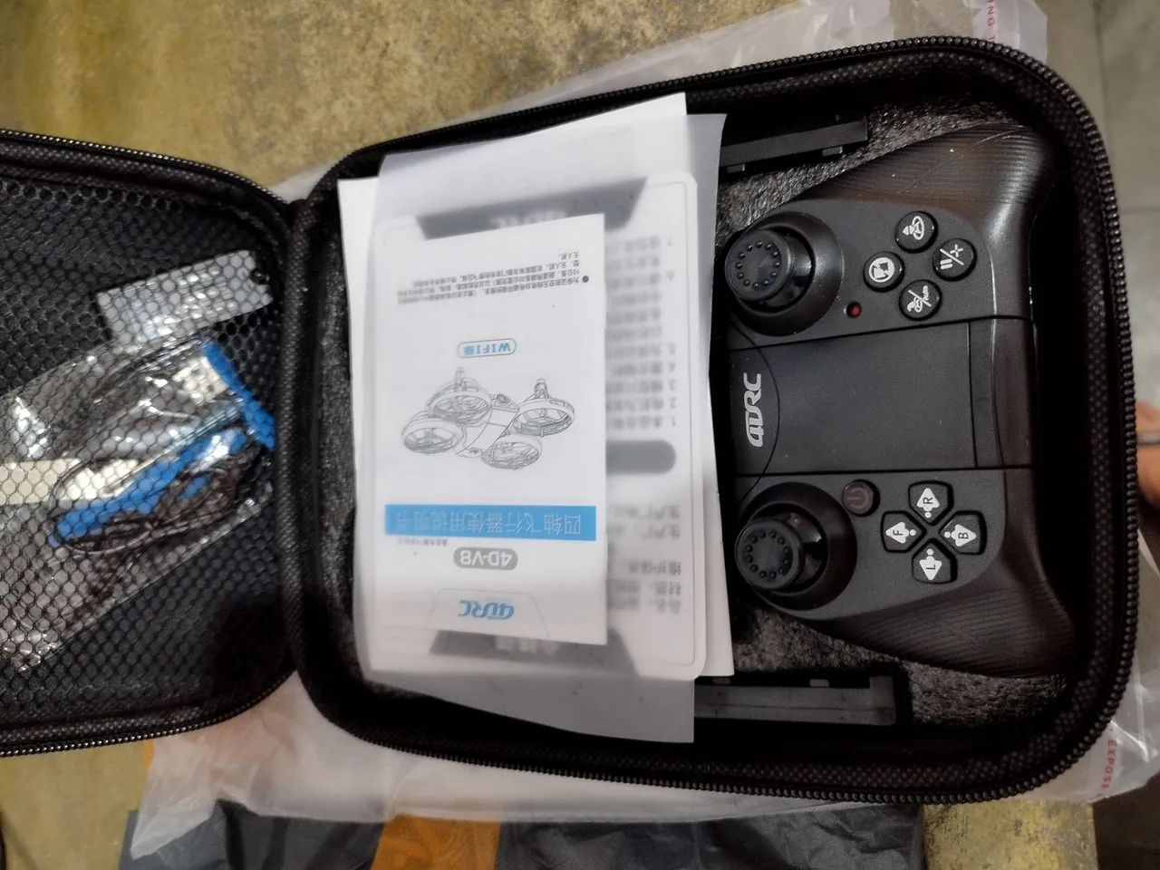 Drone infantil com câmera 3 baterias 4DRC - Foto 5