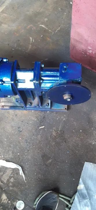 Vende se um motor camaleáo weg 10 cv rot 3.575  - Foto 3