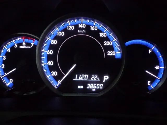 Yaris Sedan 1.5, 2021, Automatico, hiper novo - Foto 11