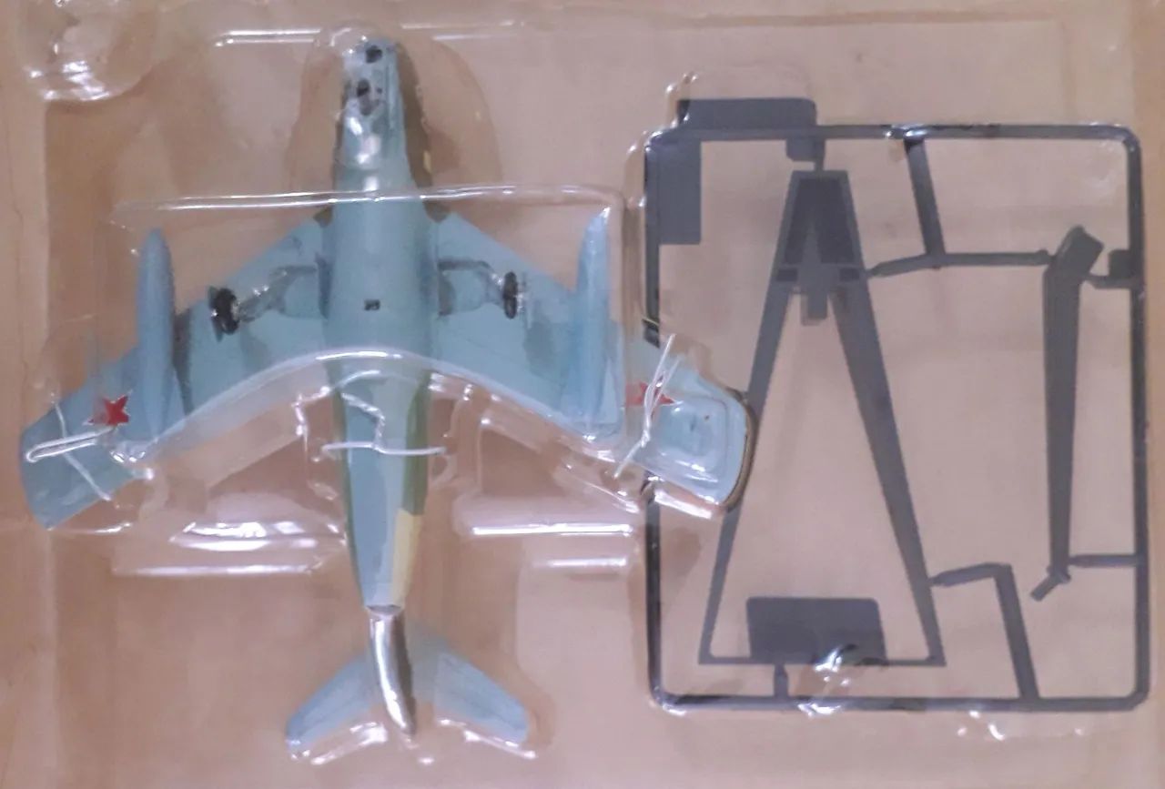 Mig-15 UTI 1/72 Easy Model - Foto 3