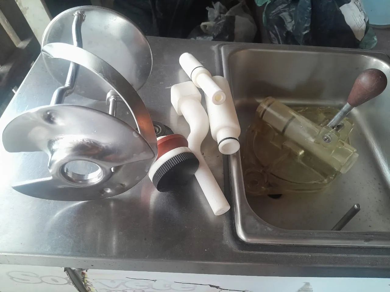 Máquina de Sorvete expresso SaniServ 470