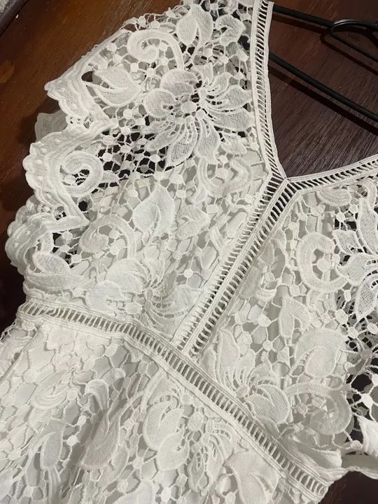 Macaquinho de renda branco