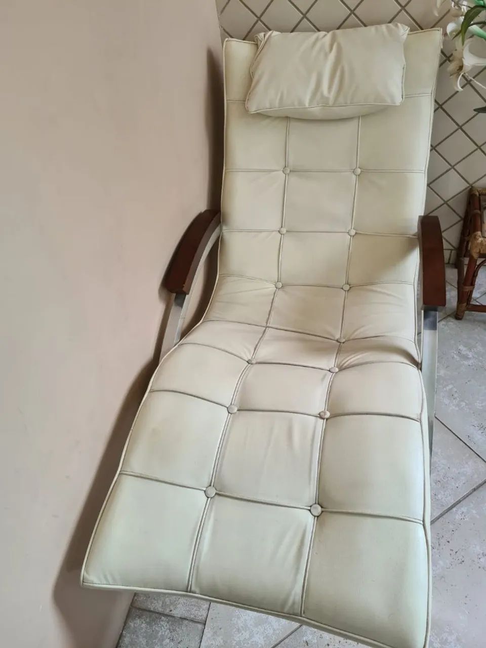 Sofá Chaise Longue Branco - Foto 2