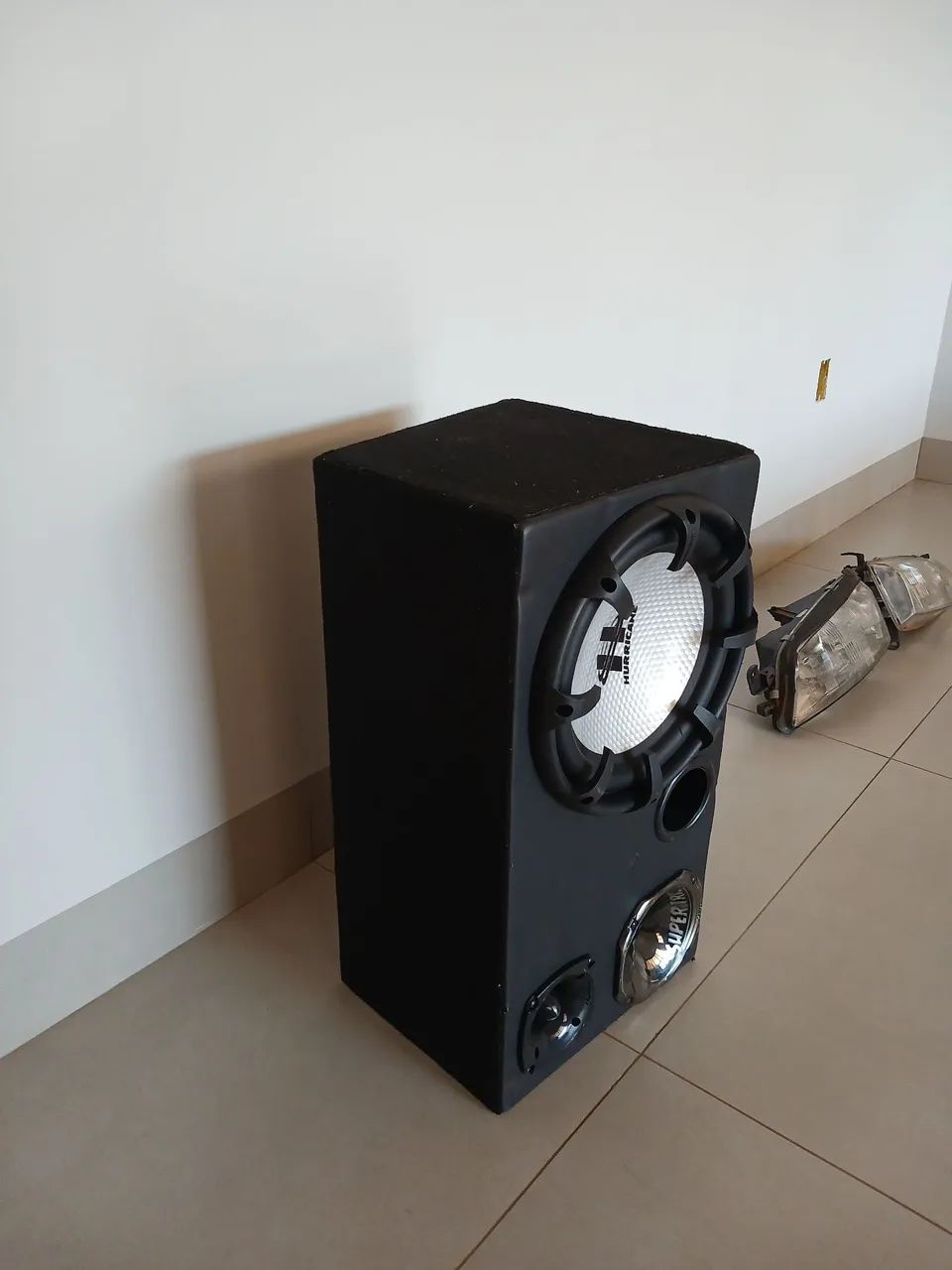 Vende-se Caixa de Som SuperTrio Hurricane 350W de 12 Polegadas  - Foto 3