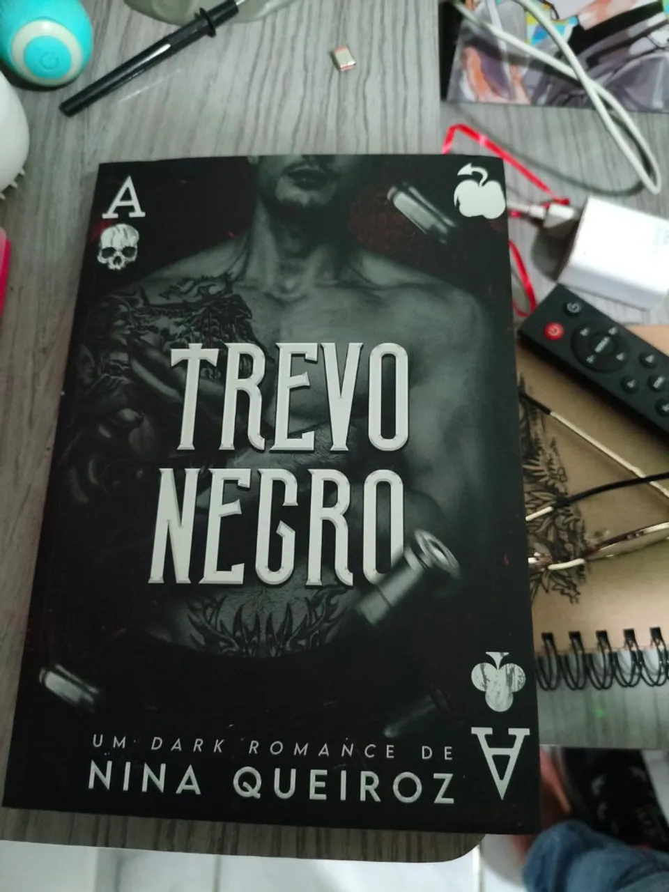 Romance trevo negro