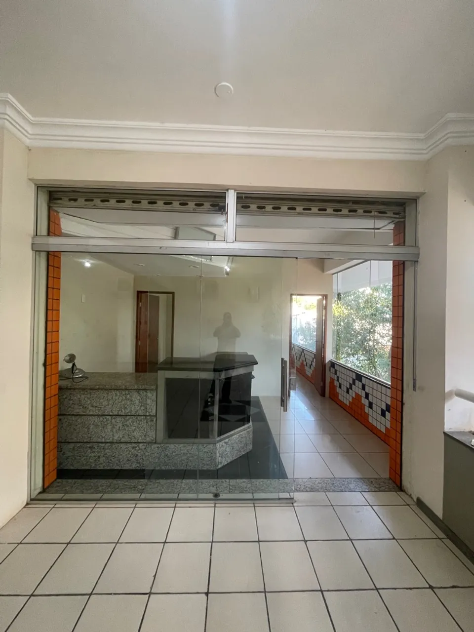 Alugue sala comercial no edifício City Shopping no Centro em Teófilo Otoni MG
