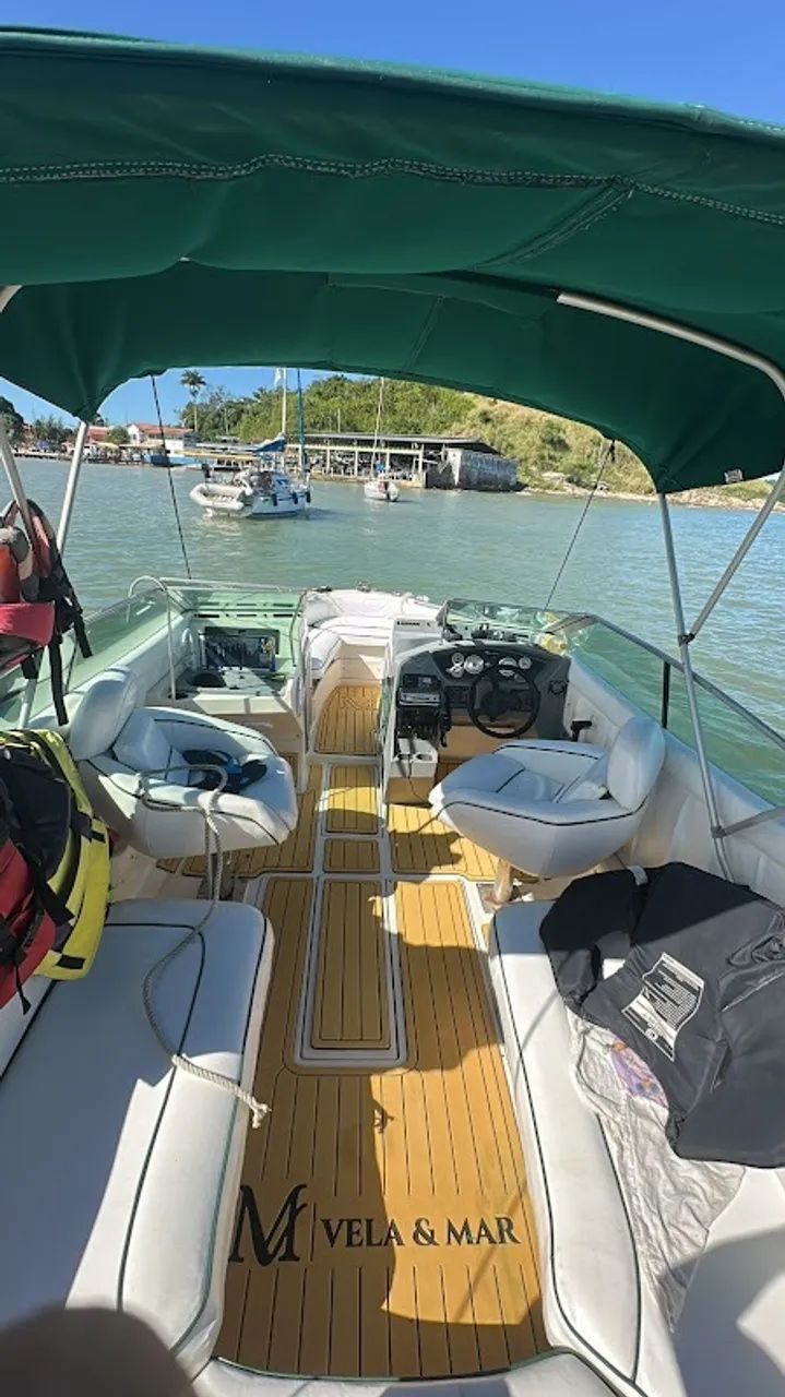 LANCHA VENTURA 23.5 PÉS - COMPLETA E PRONTA PARA O VERÃO! - Foto 2