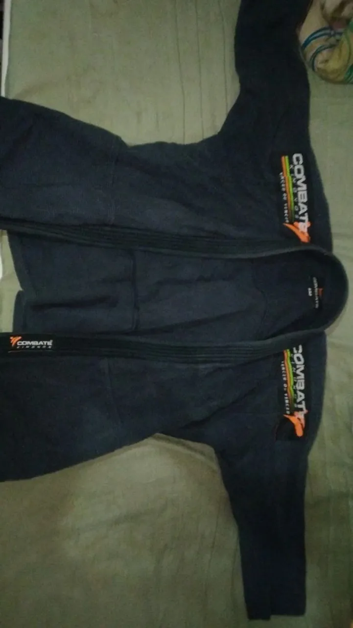 Kimono de Jiu-Jitsu à Venda
