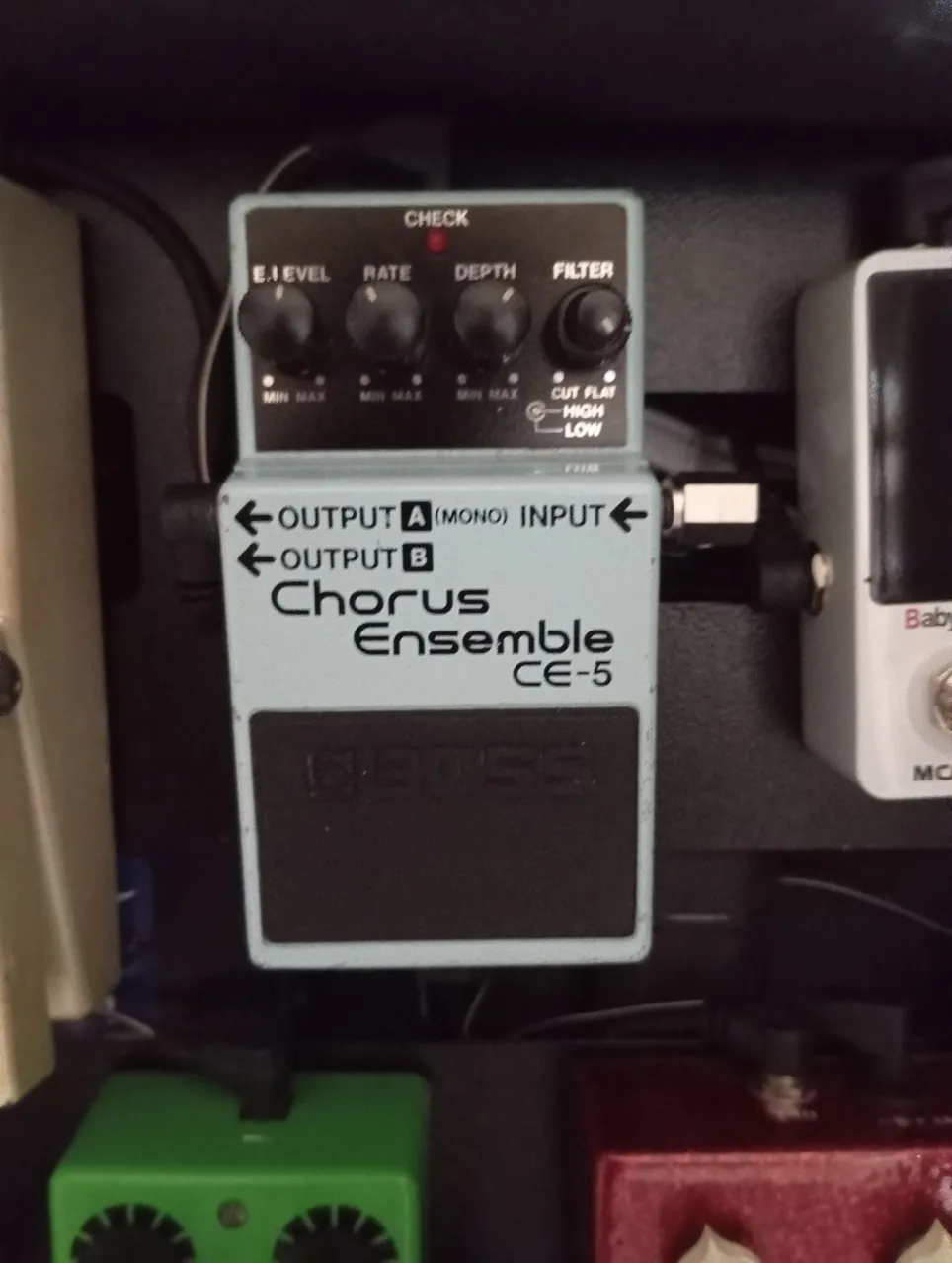 Chorus Ensemble CE-5 - Pedal de Efeito