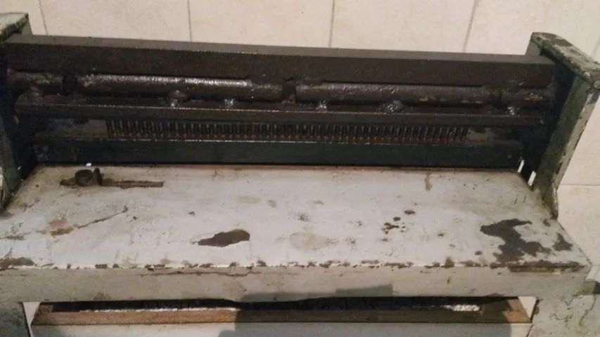 Máquina de Encadernar (Perfurar) acionamento por pedal.  - Foto 3