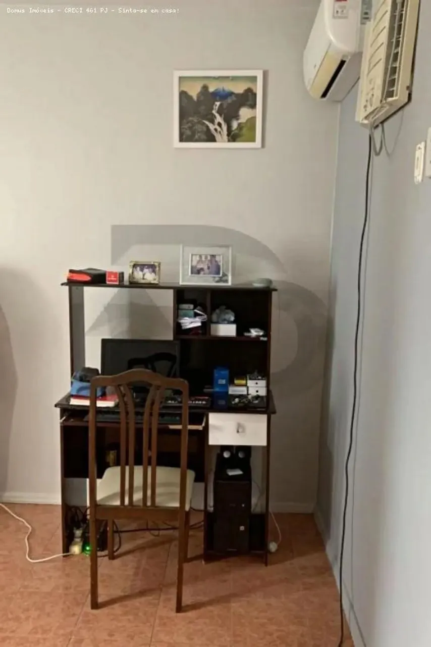 Apartamento no Edifício Louvre com 4 Quartos e 3 Banheiros