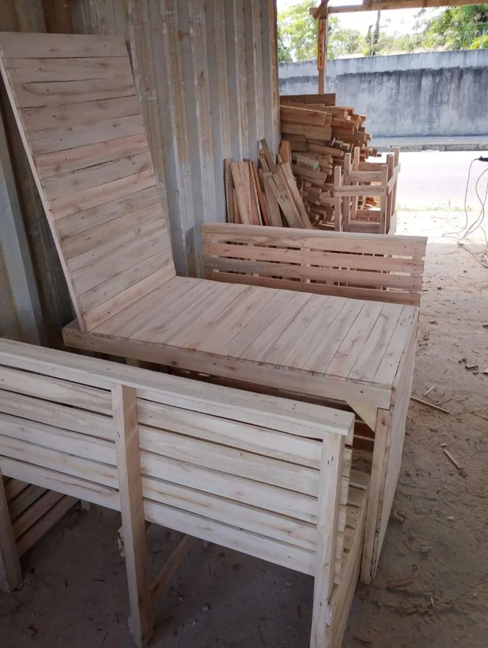 Conjunto de mesa e banco  - Foto 3
