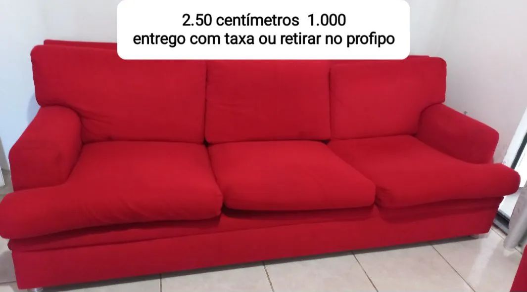 Sofá 3 lugares vermelho